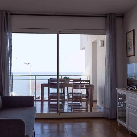 아파트 Primerisima Linea De Mar. Hutg 038644-53 L' Escala
